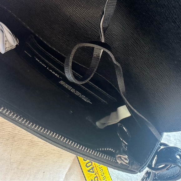 Off-White Mini Flap Binder Clip Bag - Picture 4 of 7